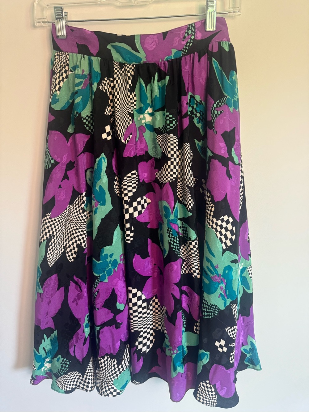 Vintage 80’s Susan Marie floral 100% silk Print A-Line Midi Skirt size 4.